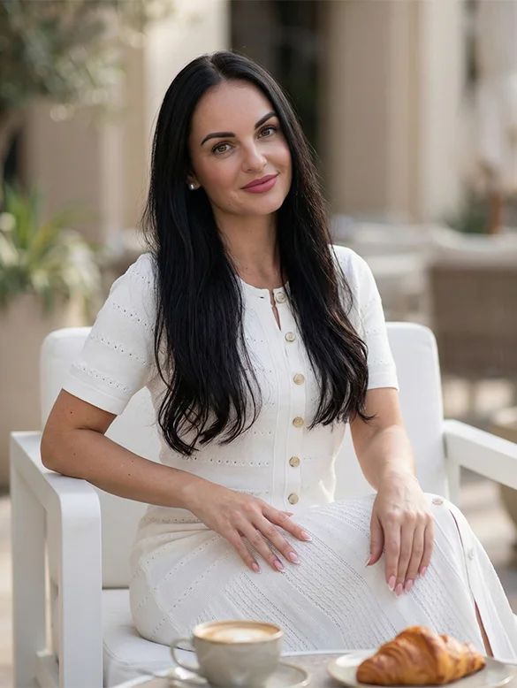 Jana J Interiors embodies quiet luxury. We create bespoke interiors shaped around your lifestyle — refined, timeless, and built to last. With a strong professional background developed within the UK high-end market and complemented by projects realised in Dubai, Jana J Interiors delivers a globally informed, detail-driven design approach.